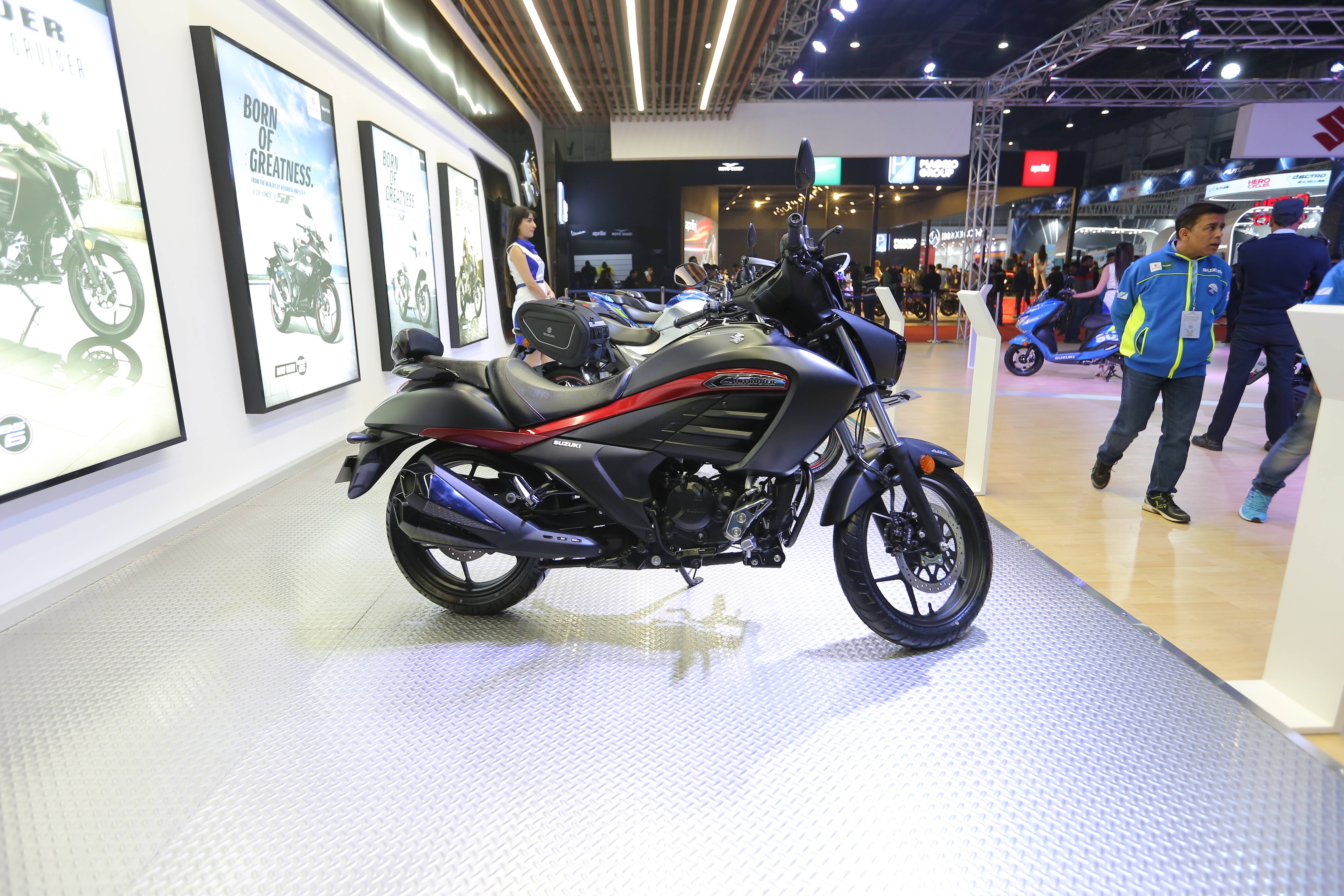 Suzuki Intruder Bs Unveiled At Auto Expo Bikedekho