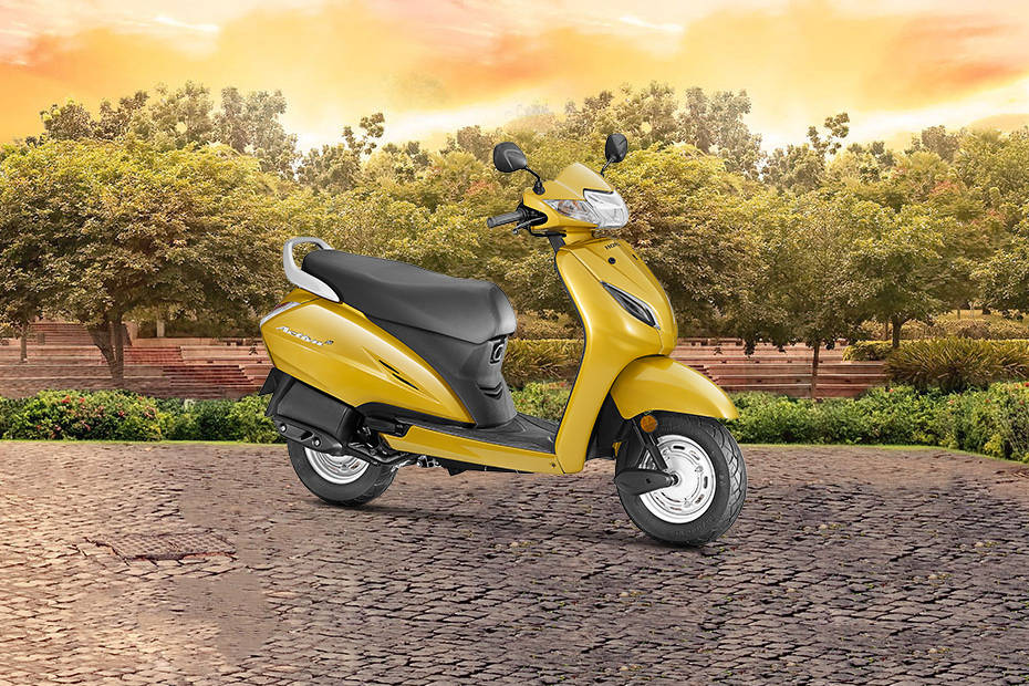 Bajaj Chetak Review by Anonymous Bajaj Urbanite Chetak Chic Electric Scooter