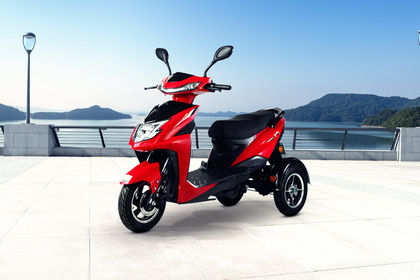 AMO Electric Jaunty-3W Front Left Quarter View