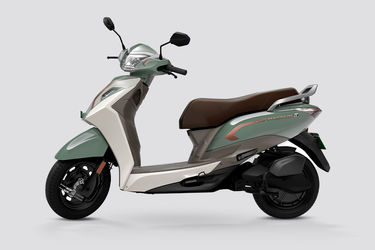 Ampere Magnus Grand Side Profile View (Left)