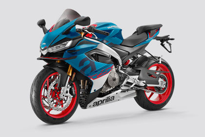 Aprilia RS 660 Front Left Quarter View