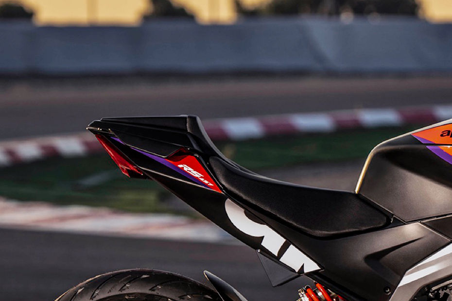 Aprilia RS 457 image 7