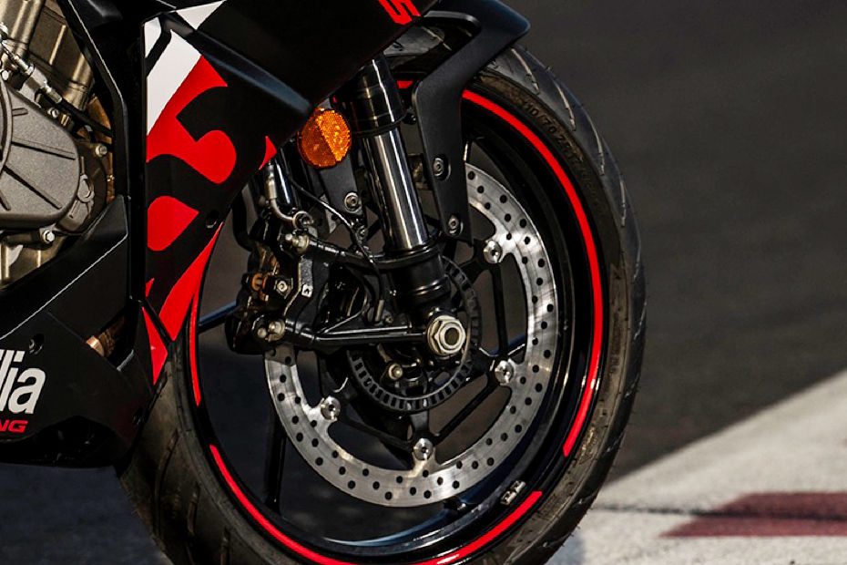 Aprilia RS 457 Front Brake Image - BikeDekho