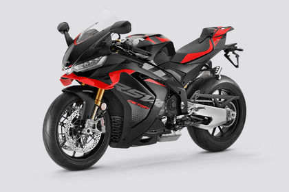Aprilia RSV4 Front Left Quarter View Aprilia RSV4 Front Left Quarter View