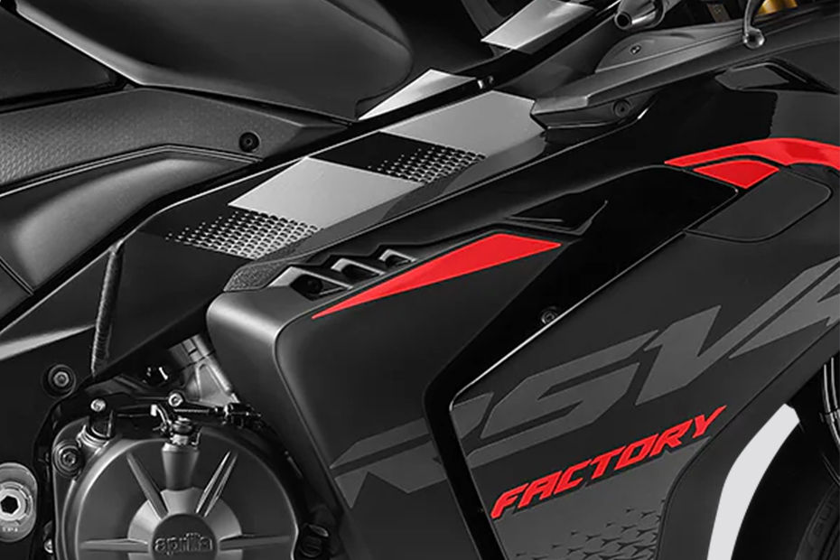 Aprilia RSV4 image 11