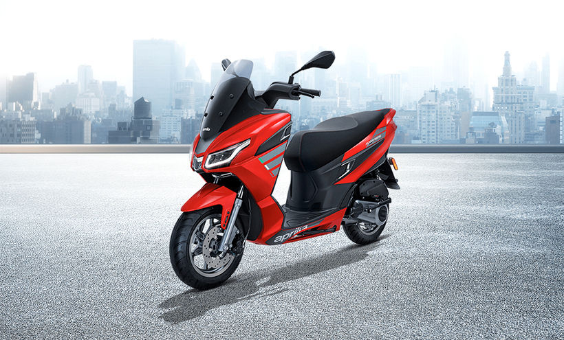 Aprilia SXR 125 Front Left View