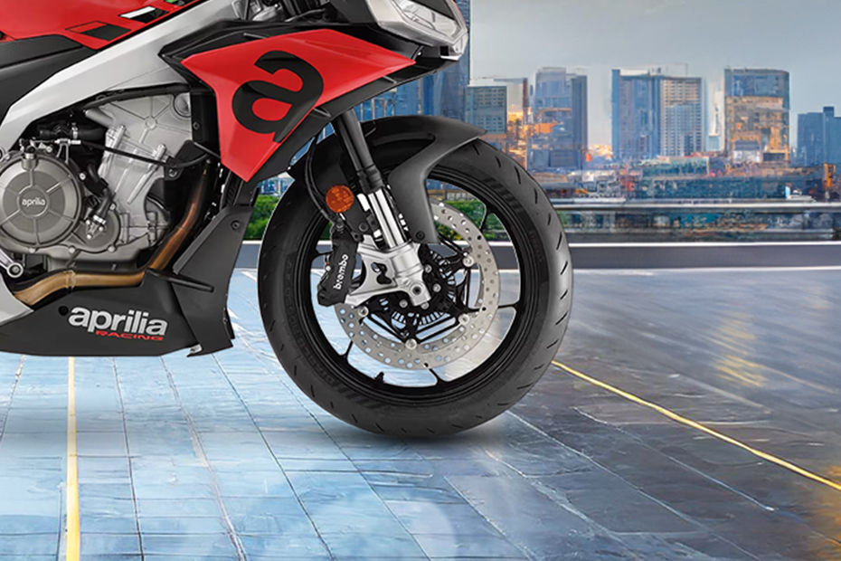 Aprilia Tuono 660 image 11