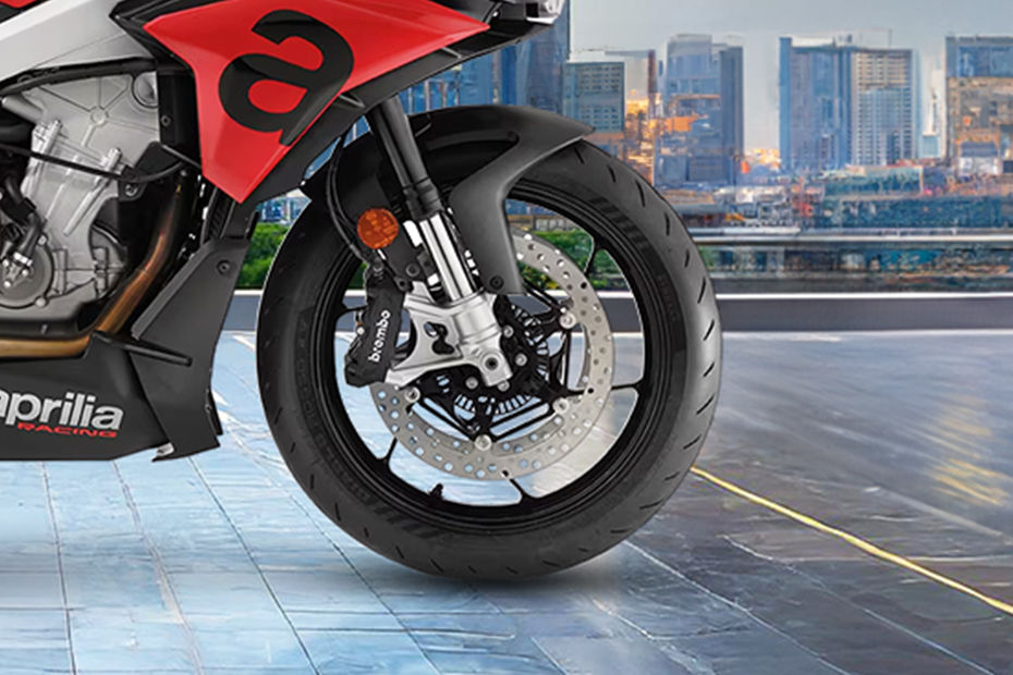 Aprilia Tuono 660 image 12