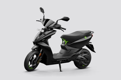 Ather 450S Front Left Quarter View