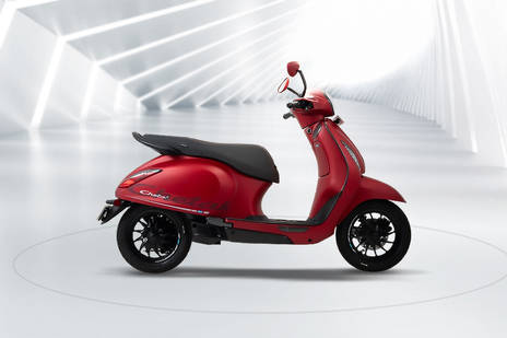 Bajaj scooter latest model hotsell