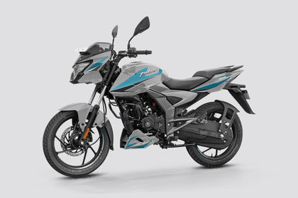 Bajaj Pulsar 125 Front Left Quarter View Bajaj Pulsar 125 Front Left Quarter View