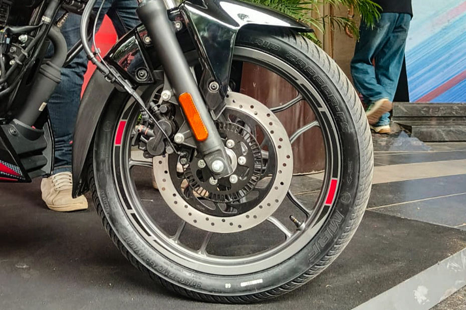 Bajaj Pulsar 150 image 9