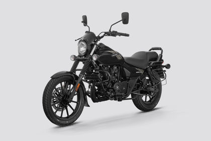 Bajaj Avenger 220 Street Front Left Quarter View