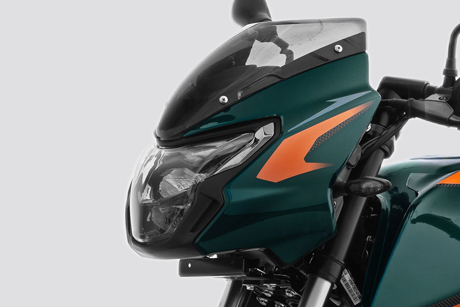 Bajaj Pulsar 150 On road Price, Mileage, Weight, Images