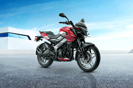 Bajaj Pulsar NS200 Front Right View