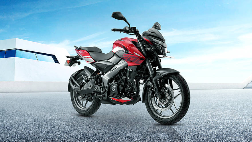 Bajaj Pulsar NS200 Front Right View