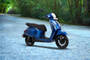 Bajaj Chetak 3502 फ्रंट राइट व्यू