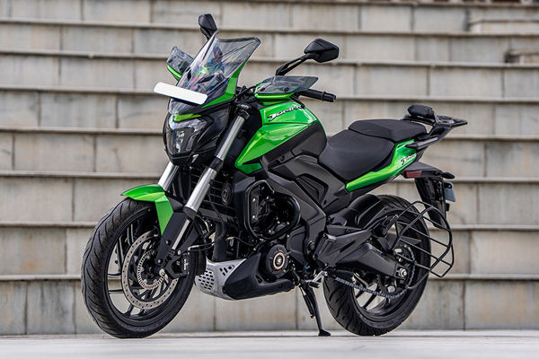 Bajaj Dominar 400 Front Left Quarter View