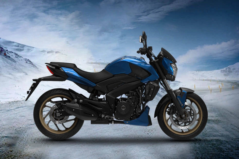 Bajaj Dominar 400 (2016-2018) Right Side View