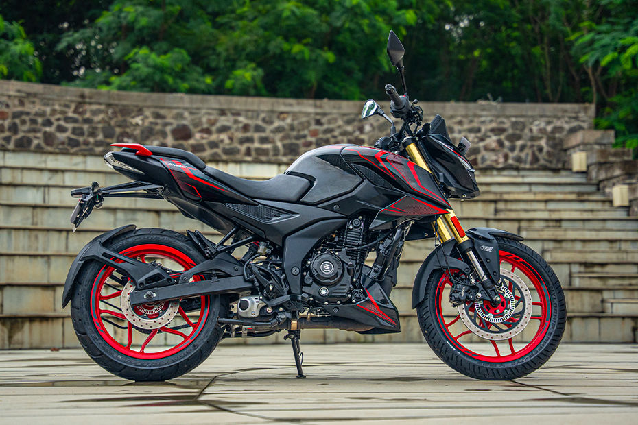 Bajaj Pulsar N160 S image 8