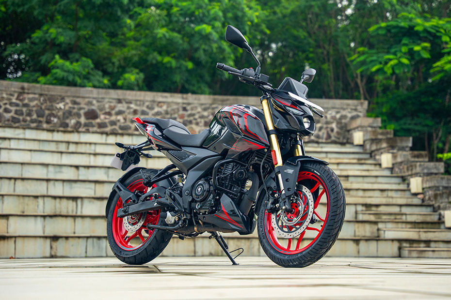 Bajaj Pulsar N160 S image 9