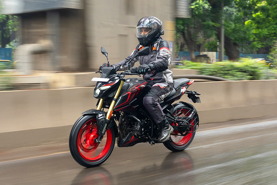 Bajaj Pulsar N160 S image 10