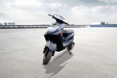 BattRE Electric gps:ie Front Left Quarter View