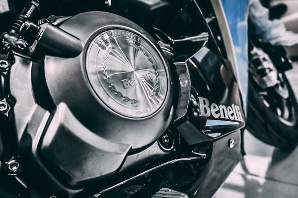 Benelli 302R Engine (Right)