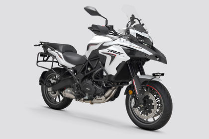 Benelli TRK 502 Benelli TRK 502