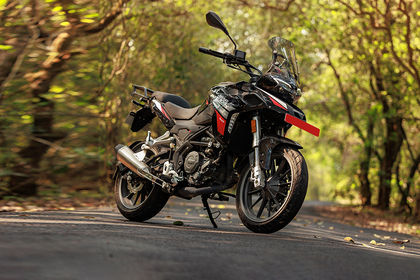 Benelli TRK 251 Benelli TRK 251