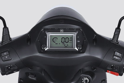 BGauss Max C12 Instrument Cluster