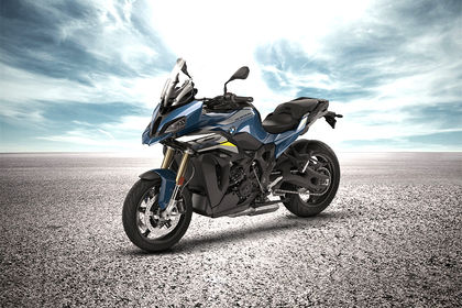 BMW S 1000 XR Front Left Quarter View BMW S 1000 XR Front Left Quarter View