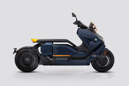 BMW CE 04 Side Profile View (Right) BMW CE 04 Side Profile View (Right)