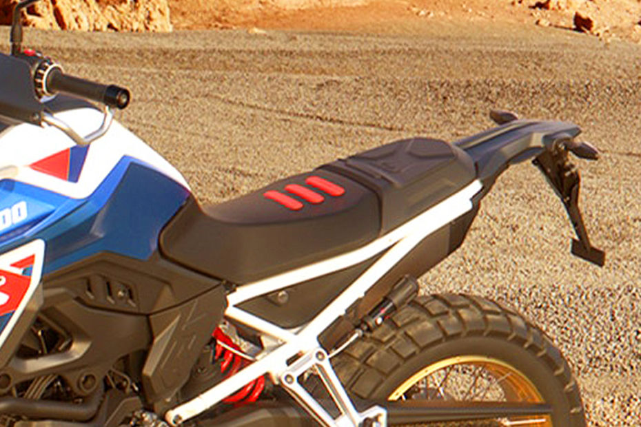 BMW F 900 GS image 8