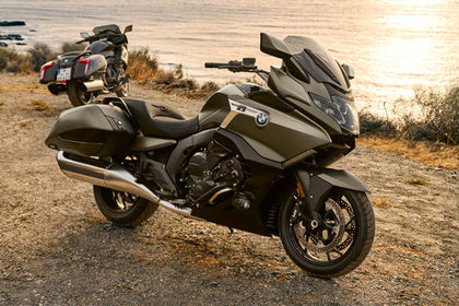 BMW K 1600 Bagger Front Right Quarter View BMW K 1600 Bagger Front Right Quarter View