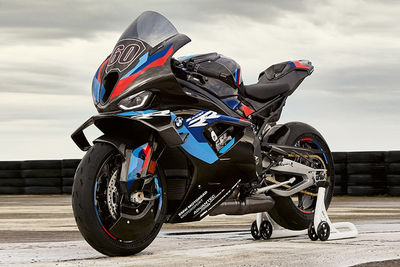BMW M 1000 RR Front Left Quarter View