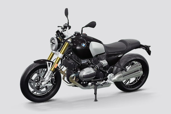 BMW R 12 nineT Front Left Quarter View