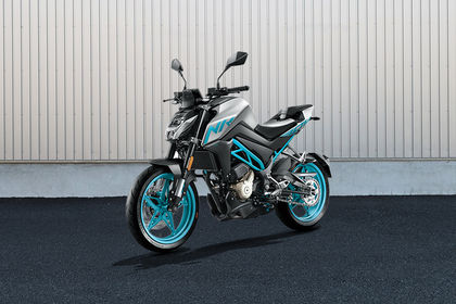 CFMoto 300NK Front Left Quarter View