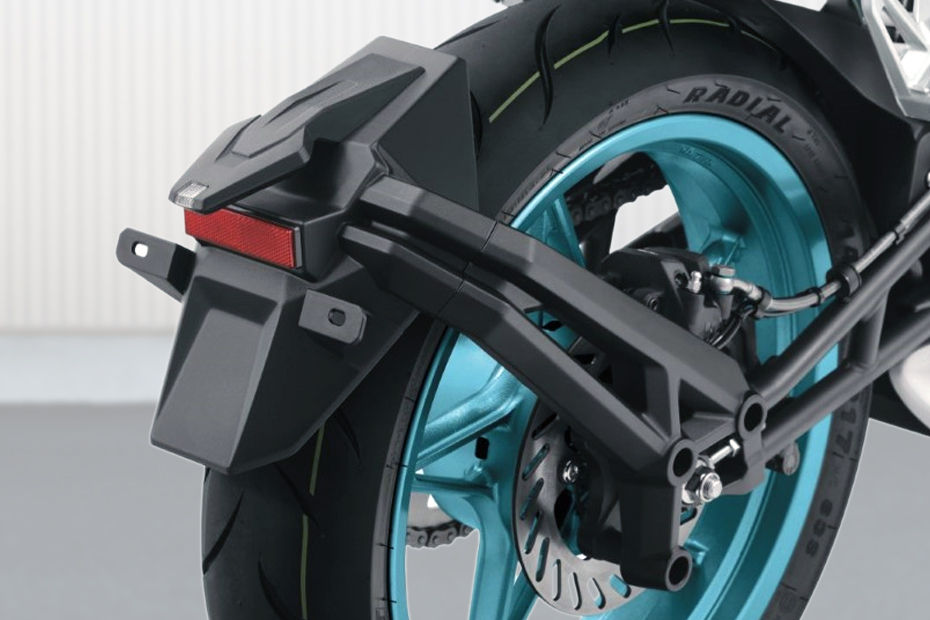 CFMoto 300NK image 6