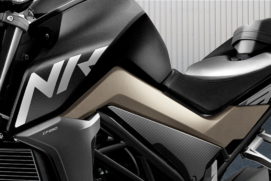 CFMoto 300NK image 7