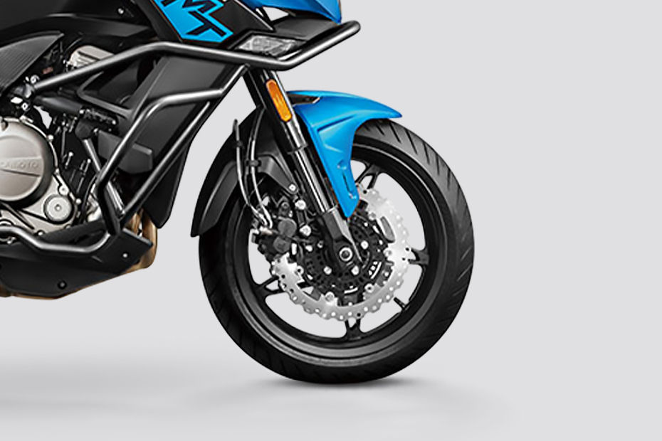 CFMoto 650MT image 9