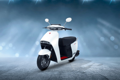 डीएओ मॉडल 703 फ्रंट लेफ्ट क्वार्टर व्यू