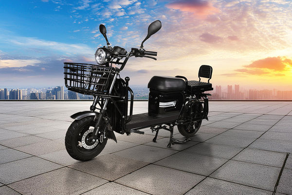 DAO Zor 405 Front Left Quarter View