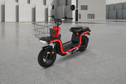 DelEVery U1 Electric Front Left Quarter View