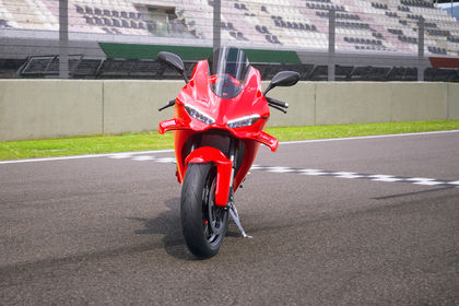 Ducati Panigale V4 Front View Ducati Panigale V4 Front View