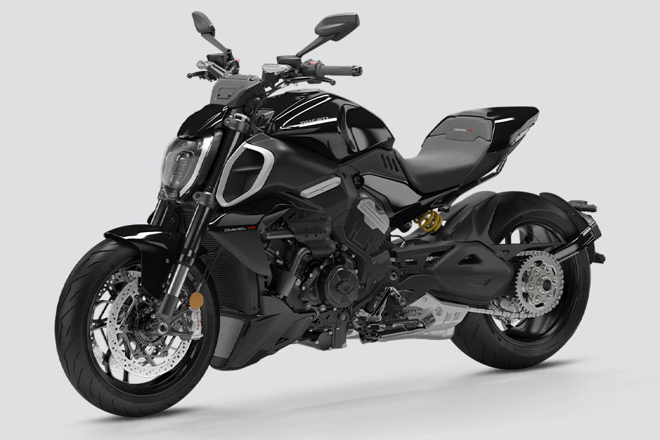 Ducati Diavel V4 Thrilling Black On road Price, Specifications