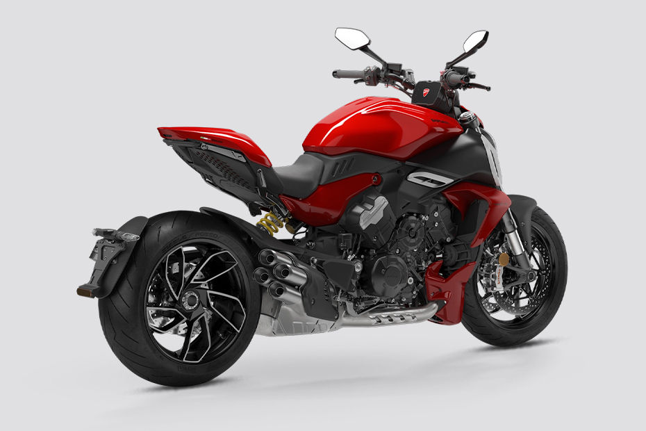 Ducati Diavel V4 image 7