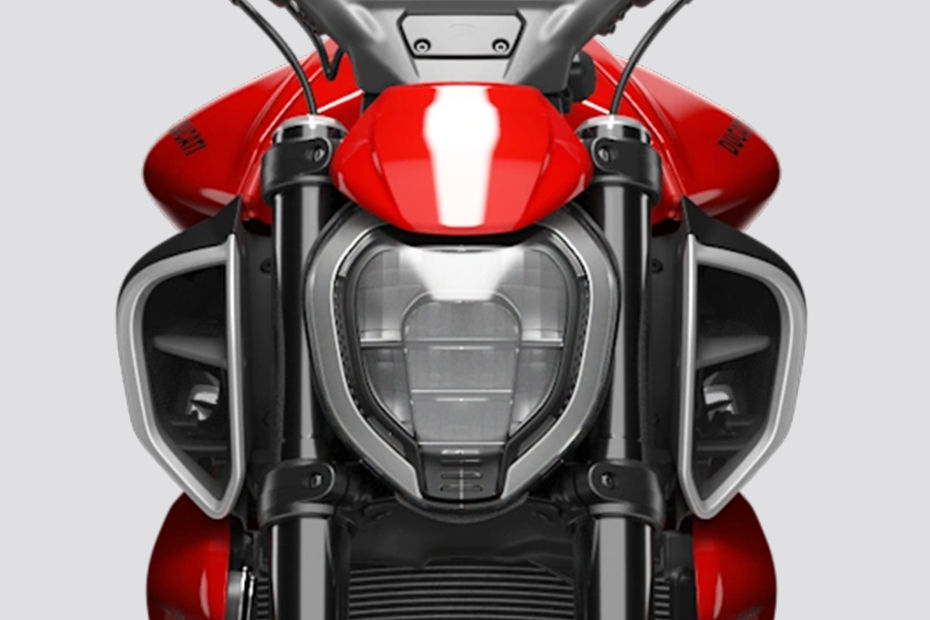 Ducati Diavel V4 image 12