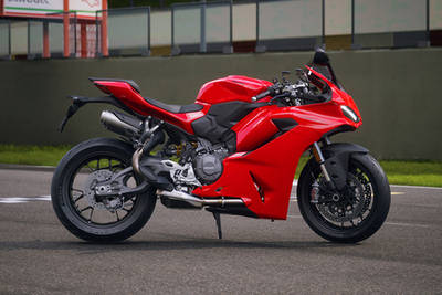 Ducati Panigale V2 Right Side View