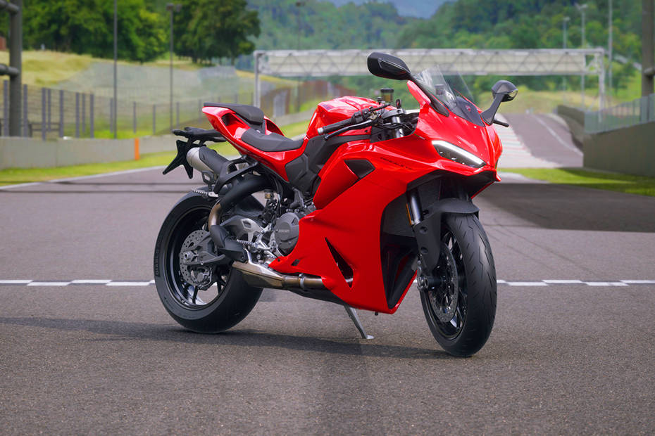 Ducati Panigale V2 Front Right View